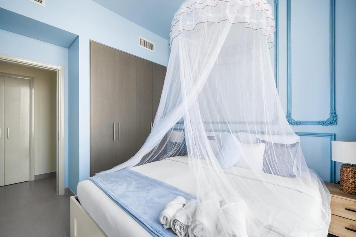 King 2br Lux Apt-5mins Mall-downtown Apartment Dubai