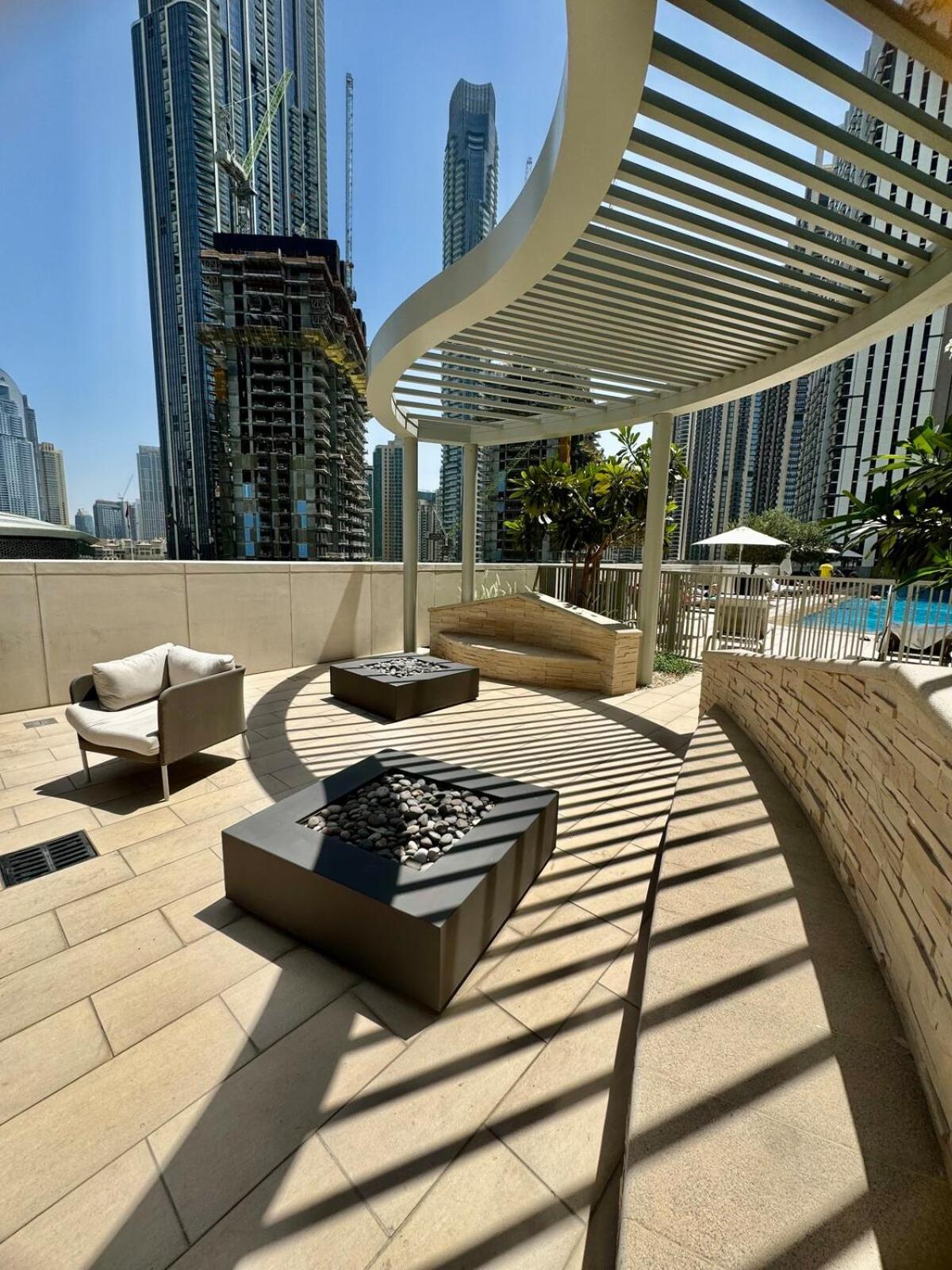 King 2br Lux Apt-5mins Mall-downtown Apartment Dubai